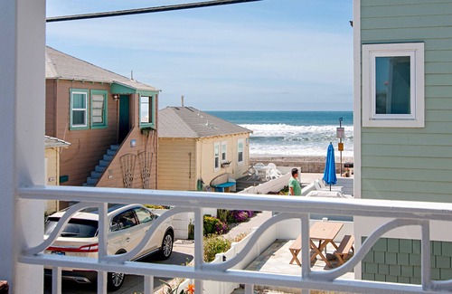 Mission Beach House | Ocean Views - SEAGIRT RETREAT- 4 BD/4 BTH - Air Conditioning - Family Getaway