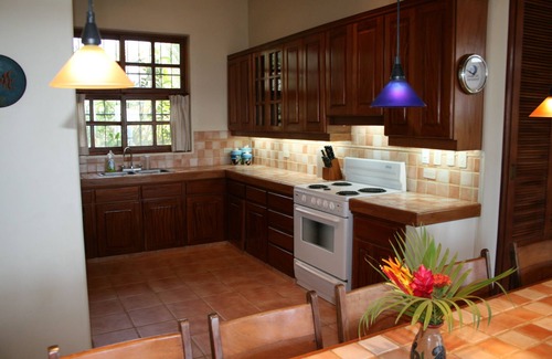 Playa Flamingo Villa | Ocean Views, Short Walk to Beach, Pool - VILLAS CASA LOMA - Suite 301