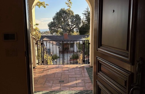 Pacific Palisades House | Ocean Views - Walk to Village - Minutes to Beach!