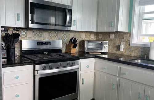 Hope Town House | Ocean Views with Pool - Spacious Family Friendly 3BR/2BA- CATCH A WAVE BAHAMAS