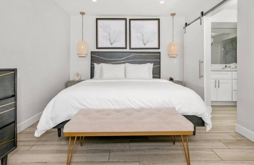 Carlsbad Village Villa | Ocean Villas Carlsbad - Sand Suite