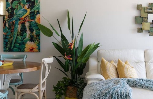 Burleigh Heads Apartment | Ocean Vista Escape Burleigh Beach