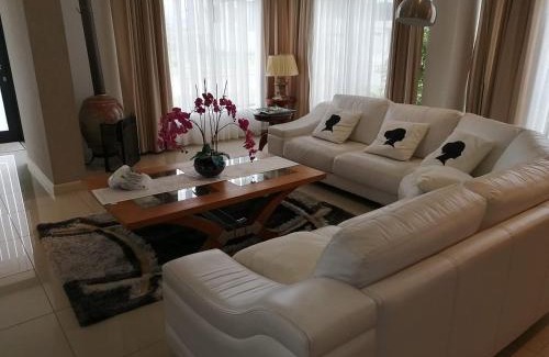 George Villa | Ocean Vista Luxury Oubaai