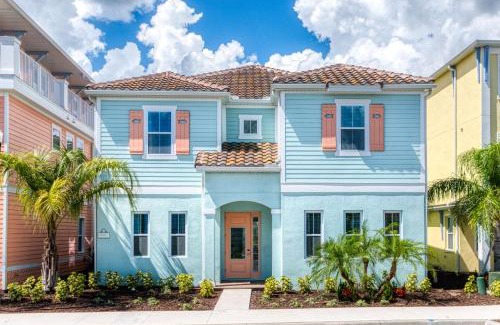 West Kissimmee House | Ocean Waves Cottage With Private Pool Near Disney With Margaritaville Resort & Island H2O Access - 8001Su