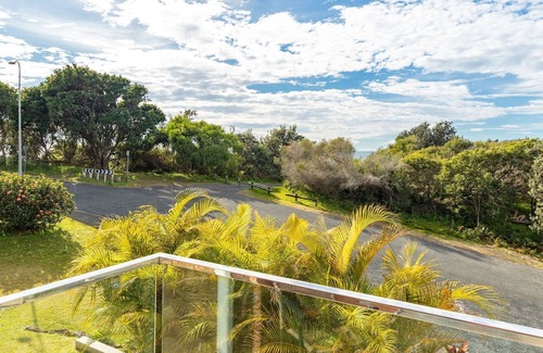Forster Apartment | Oceancrest 12 on the Forster beachfront.