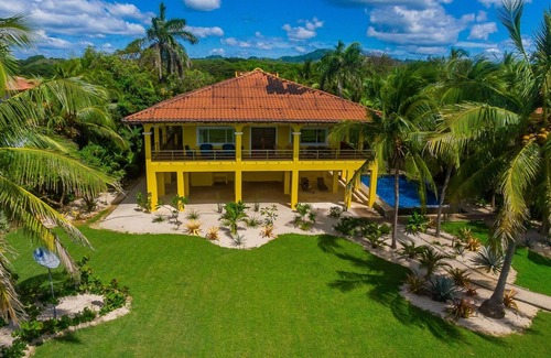 Playa Negra House | Oceanfront on Private Beach w/Awesome Pool! CASA LUNA DE MIEL