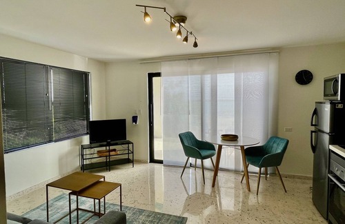 Oranjestad Condo | Oceanfront 1-BDR Condo: King-Bed|Pool|Full-Kitchen|Sofa-Bed|Mini-Beach|Dock