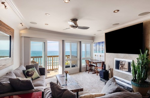 South Redondo Condo | Oceanfront 1-bedroom condo with Spectacular Views from Every Room