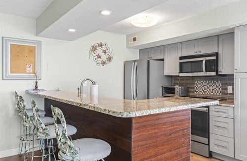 Cherry Grove Beach Condo | OCEANFRONT- 2 Owner Suites -Spacious, Clean and Bright-Walking distance to Pier