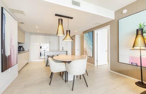 Hollywood South Central Beach Apartment | Oceanfront 2BR/2BA Hyde Beach + Chairs
