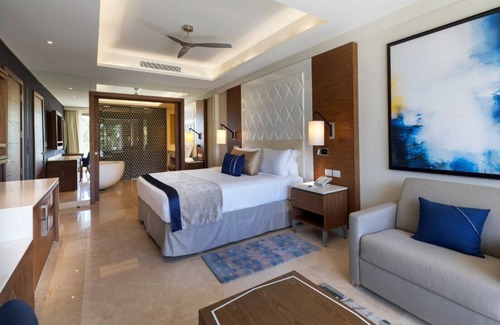 Morne Rouge House | Oceanfront 3BR Suite near Parc a Beouf Beach! Outdoor Pool with Scenic Views!
