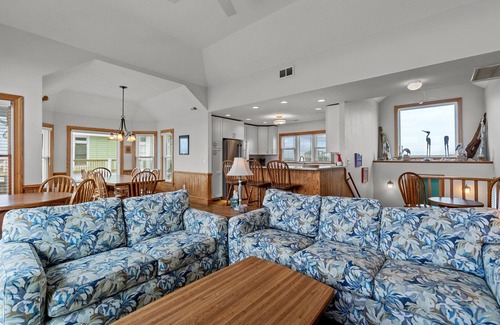 Frisco House | Oceanfront 5 bedroom home in Frisco!