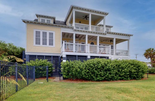 Edisto Island House | Oceanfront 6 Bedroom/5.5 Bath home with elevator and private plunge pool!