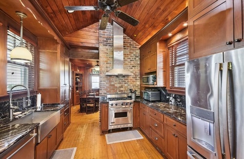 Golden Mile House | Oceanfront Alta Mira on the Golden Mile