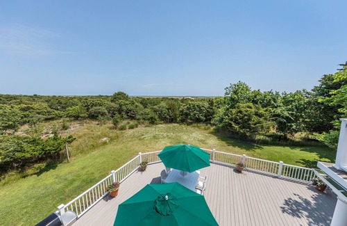 Amagansett Dunes House | Oceanfront Amagansett Gem - Available for Labor Day!