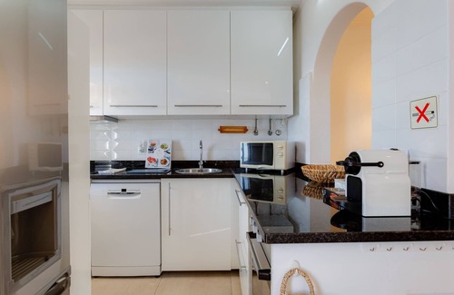 Ameijeira Apartment | Oceanfront apart with stunning views over Dona Ana beach