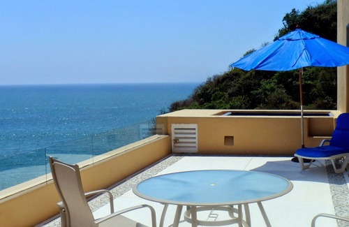 Puerto Marques Apartment | Oceanfront apartment. Great service. Beautiful private terrace with pool