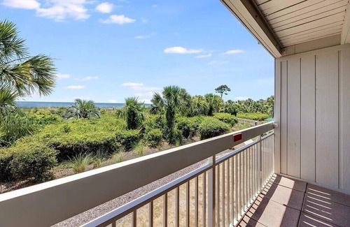 North Forest Beach Condo | Oceanfront Breakers