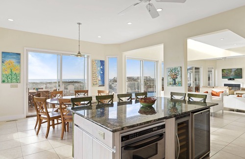 West Hampton Dunes House | OCEANFRONT BEACH HOUSE W/POOL & HOT TUB FACING THE OCEAN- FALL/WINTER DEALS!