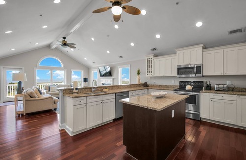 Tybee Island House | Oceanfront, Beach Access, Private Pool, Panoramic Views by Tybee Cottages