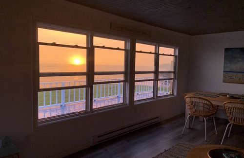 Pictou County Cottage | Oceanfront beach cottage panoramic views spectacular sunsets sandbars warm water