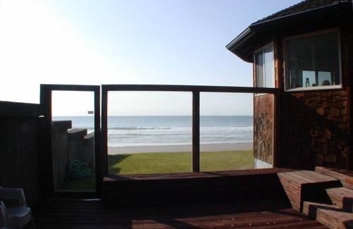 Roads End House | Oceanfront beach house with direct beach access In the desired Roads End area