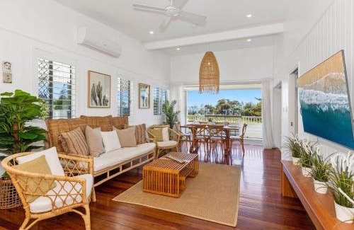 Kingscliff House | Oceanfront Beach House On Marine Parade