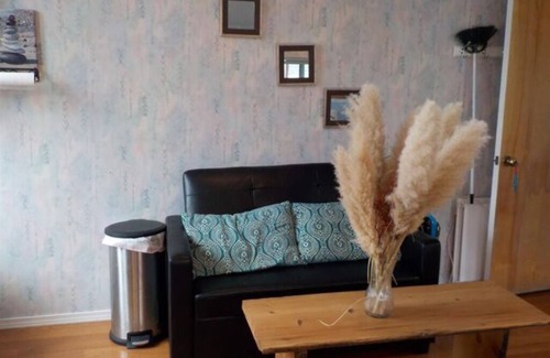 Shelton Apartment | Oceanfront Blue Loft