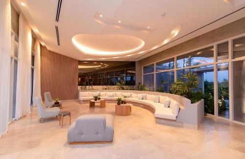 Zona Norte Apartment | Oceanfront condominium with direct beach access Morros IO