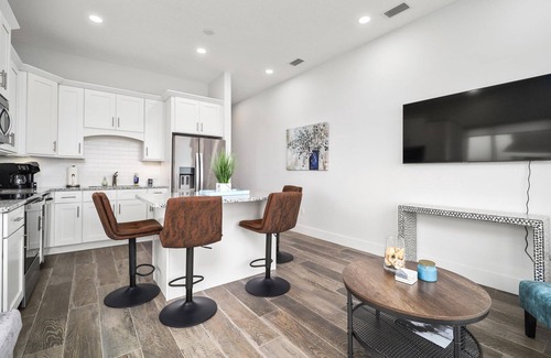 Flagler Beach Apartment | Oceanfront Coastal Luxe 705 - Bikes & Beach Gear