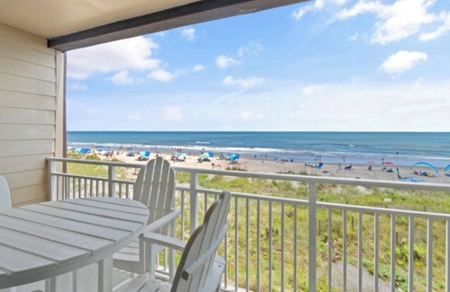 Ocean Isle Beach Condo | Oceanfront Condo in Ocean Isle Beach That Sleeps 6