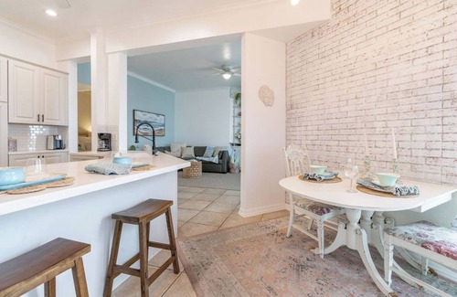 Mission Beach Condo | Oceanfront Condo | 2 Parking | Private Patio
