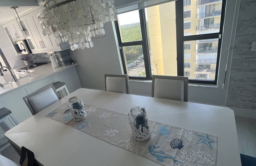 Hutchinson Island South Condo | Oceanfront condo 8th floor Corner unit with amazing views