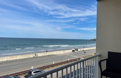 Hampton Condo | Oceanfront Condo-Great Views!