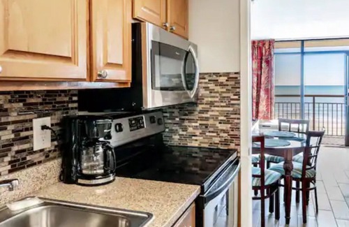 Myrtle Beach Condo | Oceanfront condo with amazing amenities steps to the beach