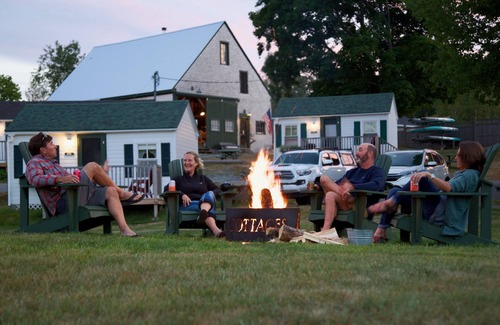 Salsbury Cove Cottage | Oceanfront Cottage at Acadia National Park, Bar Harbor/Schooner Head Cottage