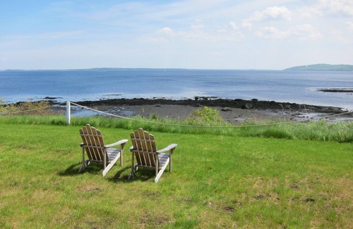 Belfast Cottage | Oceanfront Cottage in Belfast Maine on Penobscot Bay
