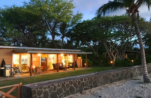 Kamuela House | OCEANFRONT! Cottage is located on a beautiful sandy beach!n