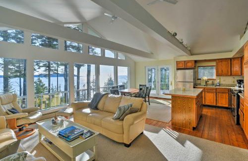 Milbridge House | Oceanfront Cottage on 2 Acres - 4 Miles to Town!