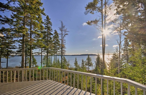 Milbridge Cottage | Oceanfront Cottage on 2 Acres - 4 Miles to Town!