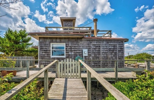 Davis Park House | OceanFront Davis Park FI Split AC Sleeps 10, EXPANSIVE OCEAN FRONT VIEWS LARGE DECKS NEWLY RENOVATED