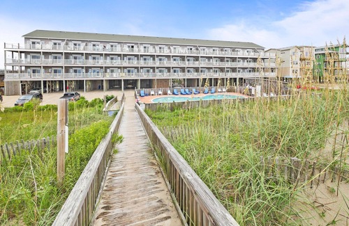 Hatteras Condo | Oceanfront Dog Friendly Condo w/Private Balcony, Resort Pool and Elevator