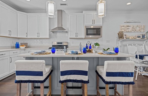 Northeast Virginia Beach House | Oceanfront Family Retreat walk to Beach, Dome, Surf Park, Restaurants, BIKES