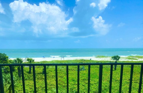 Vero Beach Condo | Oceanfront Fully Renovated Luxury Condo