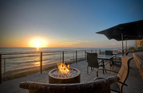Carlsbad Village Apartment | Oceanfront Getaway Ocean Views Fire Pit BBQ Beach Access