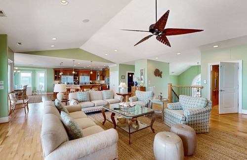 Pine Knoll Shores House | Oceanfront home with direct beach access and movie room