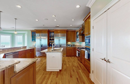 Pine Knoll Shores House | Oceanfront home with direct beach access and movie room