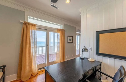 Pawleys Island House | Oceanfront Home on Peninsula-elevator-creekside-2 pools-Litchfield Beach