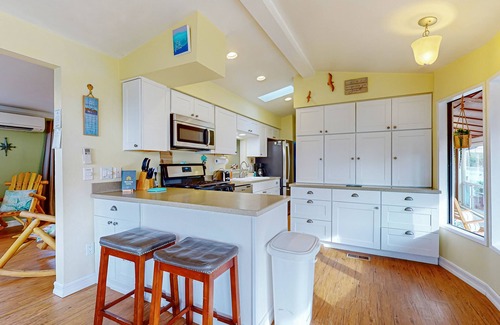 Brookings Cabin | Oceanfront home with private hot tub, walls of glass & spectacular view