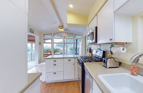 Brookings Cabin | Oceanfront home with private hot tub, walls of glass & spectacular view